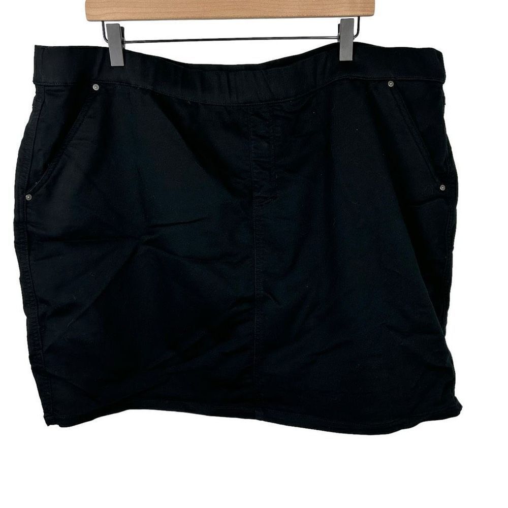 Intro Love the Fit Skort size 20W plus black